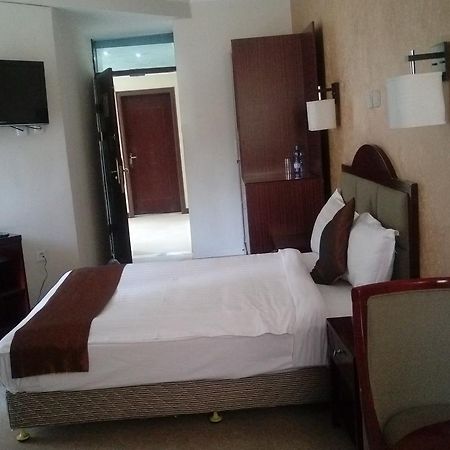 Manrashiwa Hotel Addis Ababa Bagian luar foto