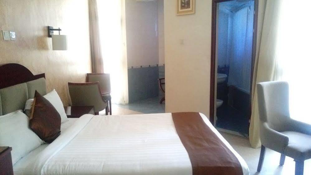Manrashiwa Hotel Addis Ababa Bagian luar foto
